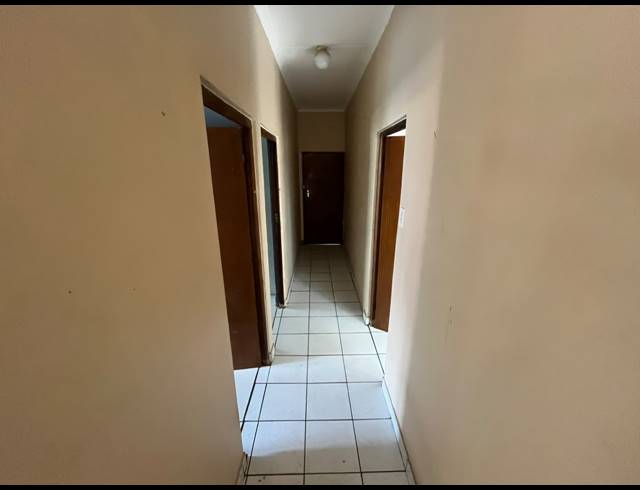 2 BEDROOM FREESTANDING TO LET IN BELLAIR